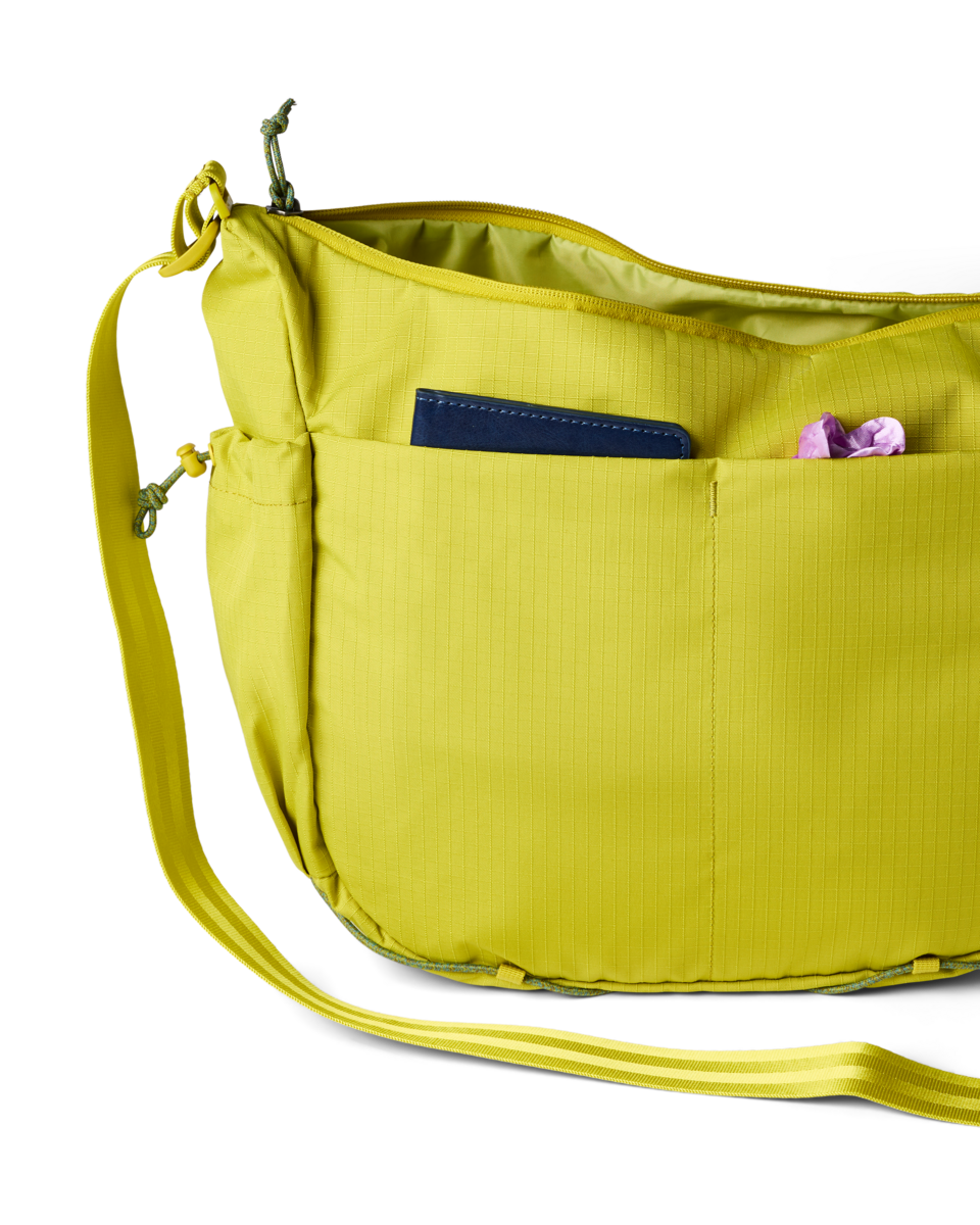 Viaje 12L Shoulder Bag — view 4 of 10
