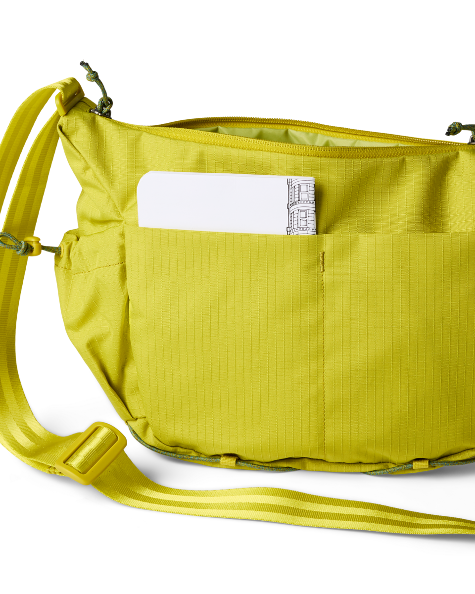 Viaje 9L Shoulder Bag — view 3 of 10