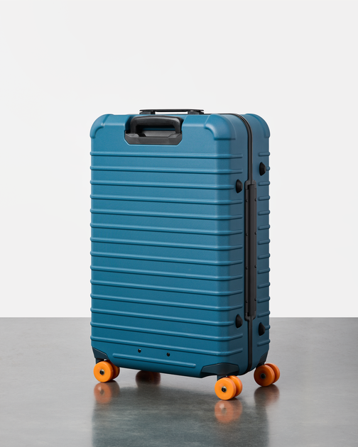 Coraza Suitcase - Medium Checked – Cotopaxi