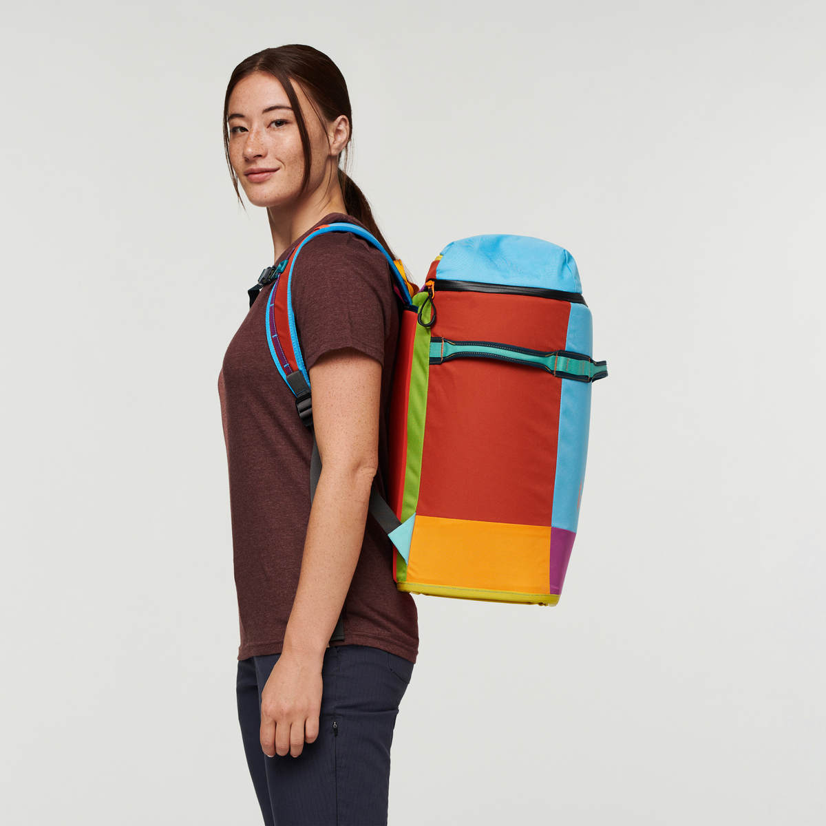 Hielo 24L Cooler Backpack - Del Día — view 6 of 8
